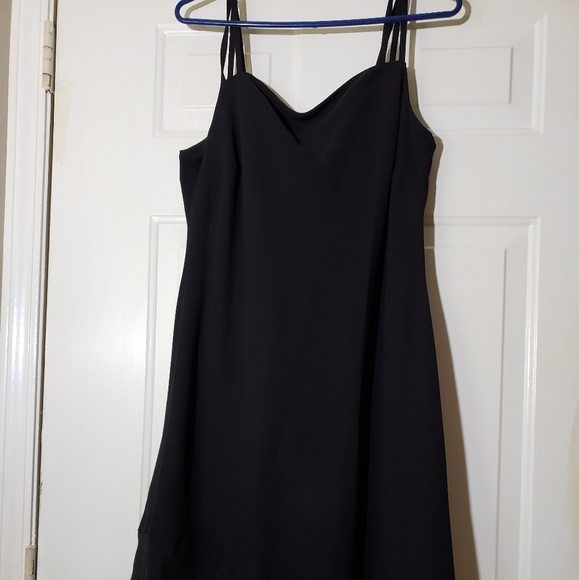 Dress - Picture 1 of 4